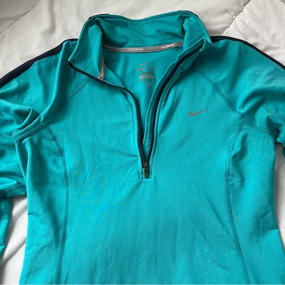 NIKE DRI FIT WOMENS RUNNING QUARTER ZIP JACKET - Picture 9 of 11